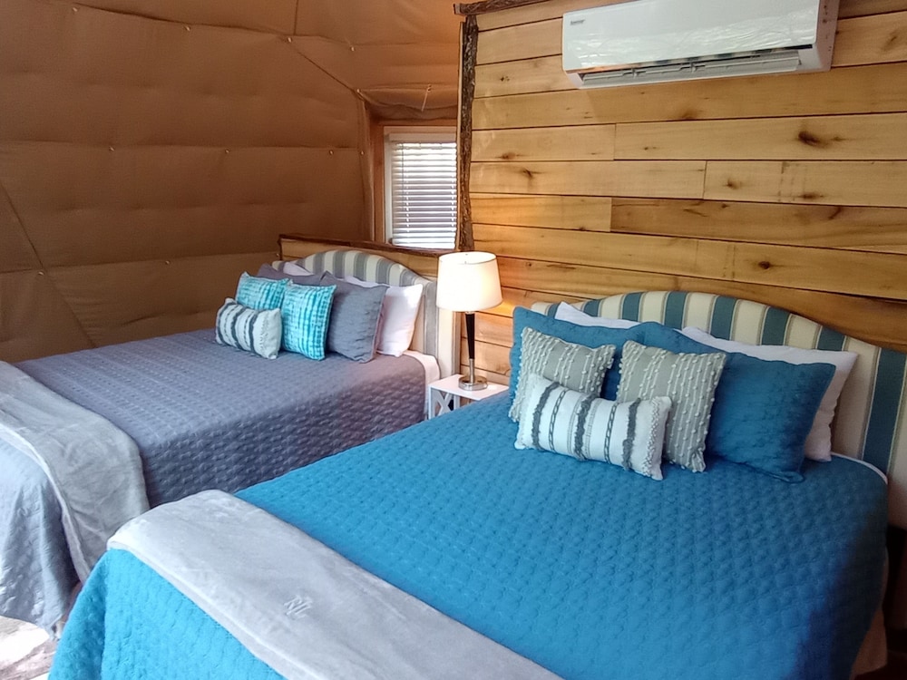 GlampOut Resort Elk River - photo 24