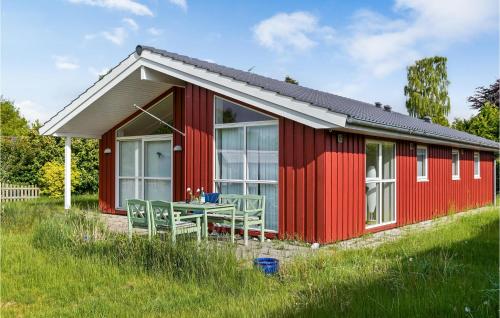 Nice Home In Beder With Kitchen — 4-Star Luxury Hotel in Beder, Denmark