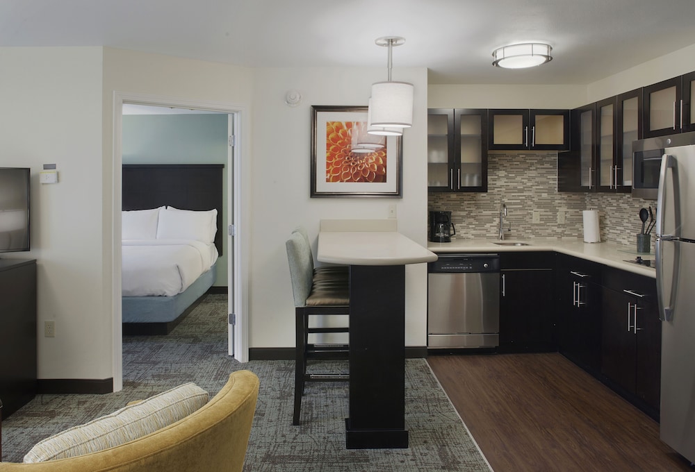 Staybridge Suites Fayetteville Univ Of Arkansas by IHG - photo 13
