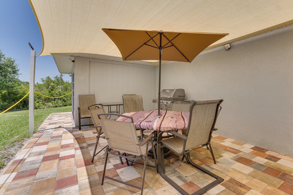 8 Mi to Manatee Park: Cozy Getaway in Lehigh Acres — hotel in Lehigh Acres