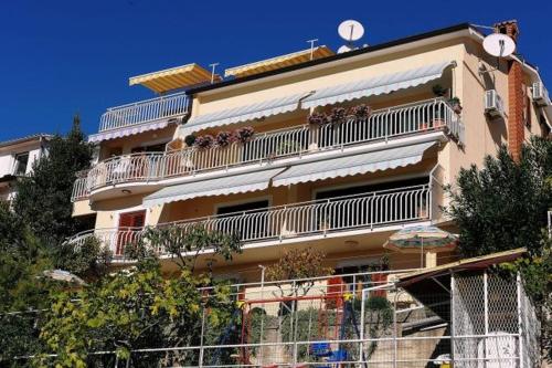 Cappa Suites - carbon neutral hotel in Uerguep