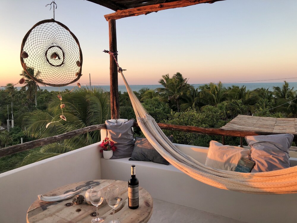 LunArena Barefoot Comfort - carbon neutral hotel in El Cuyo