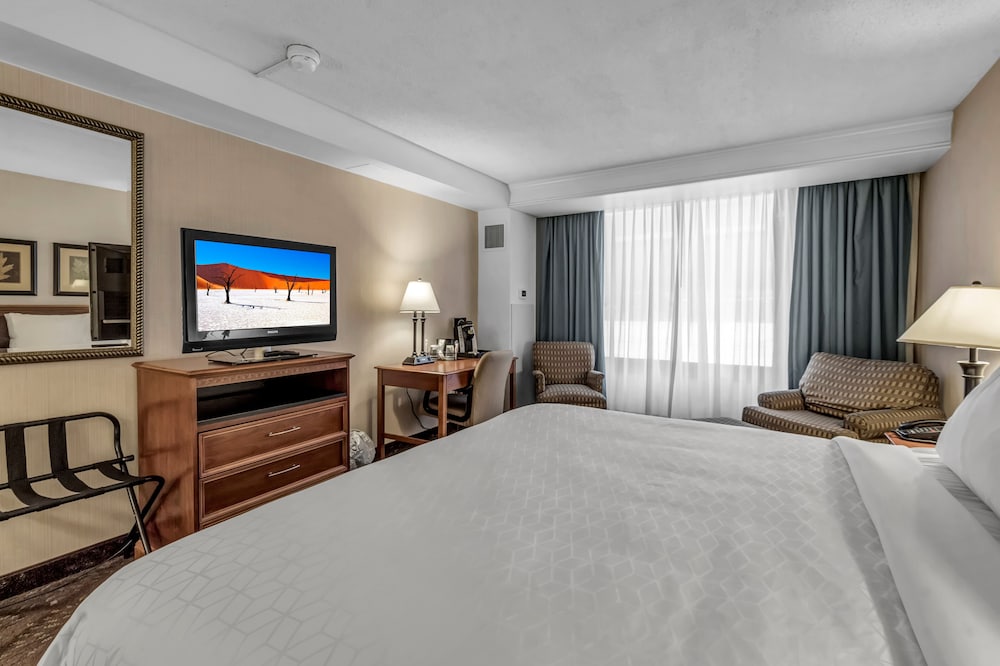 Buffalo Airport Hotel - photo 21