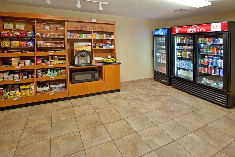 Candlewood Suites Elgin by IHG - photo 14