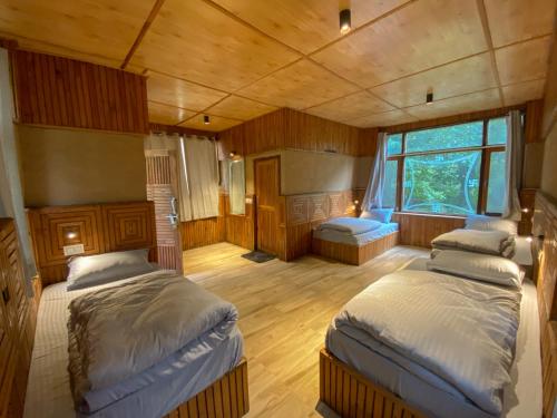 Whoopers Boutique Resort Jibhi in Banjar, India