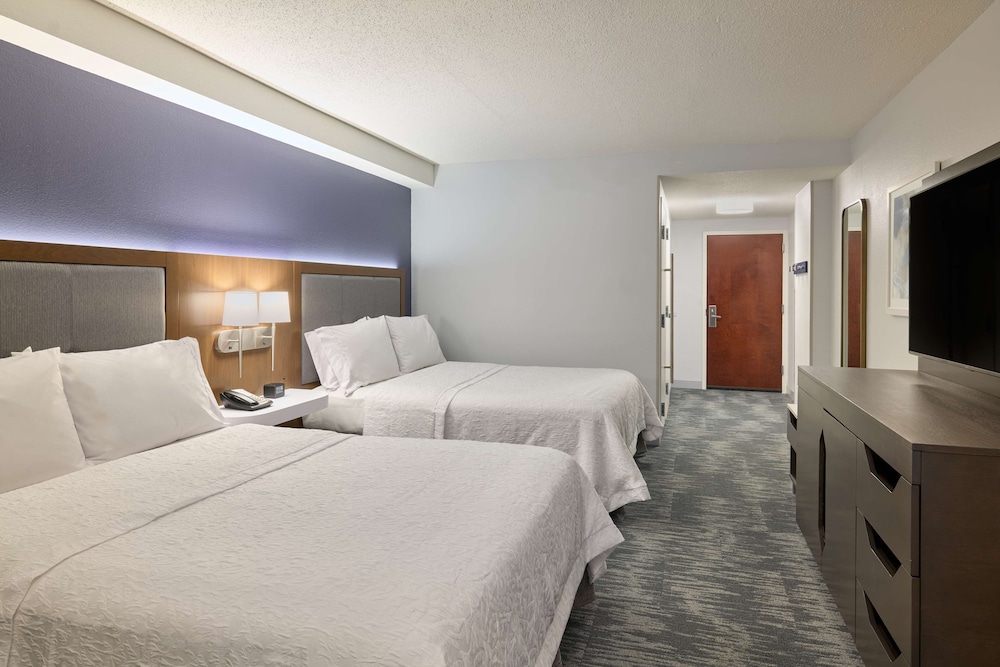 Hampton Inn Washington Downtown Convention Center - photo 9