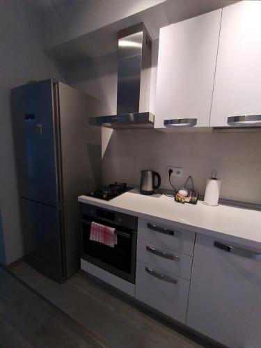 GG Home new cozy 2 bedroom apartment on 16th floor