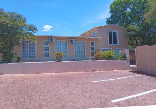 Suider Ozias Self Catering in Windhoek, Namibia