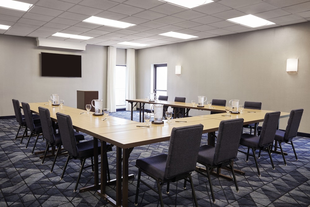 Courtyard by Marriott St. Louis Downtown West - photo 33