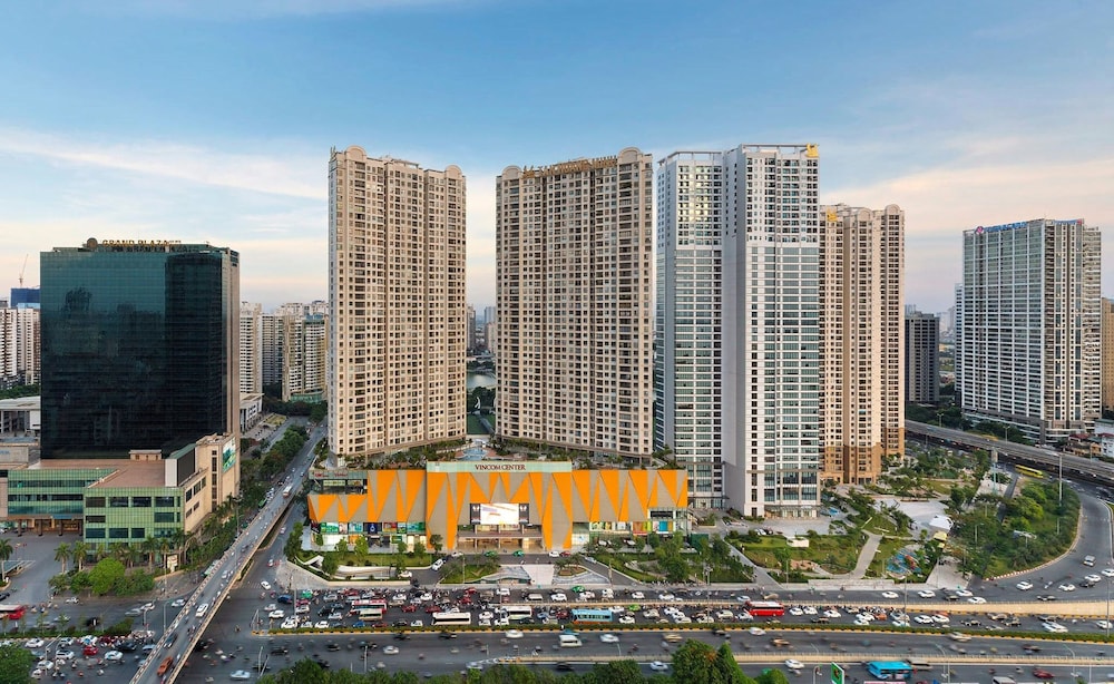 HN ETH Vinhomes D'capitale Resident Tran Duy Hung — 5-Star Luxury Hotel in Hanoi, Vietnam