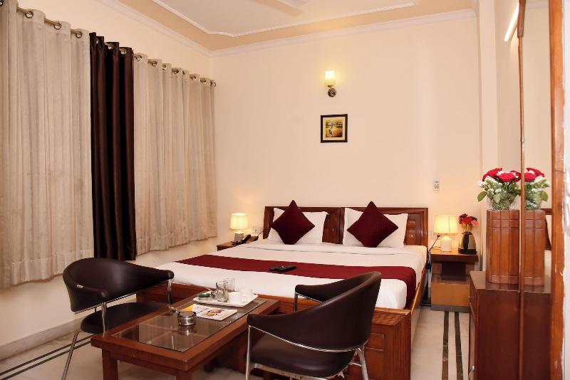 Hotel Gracious - last minute hotel in Gurgaon