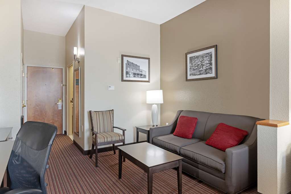 Best Western Plus Bradbury Inn & Suites - photo 14