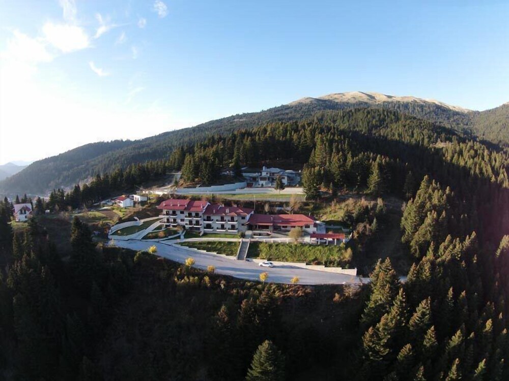Hotel Magiossi - carbon neutral hotel in Pyli