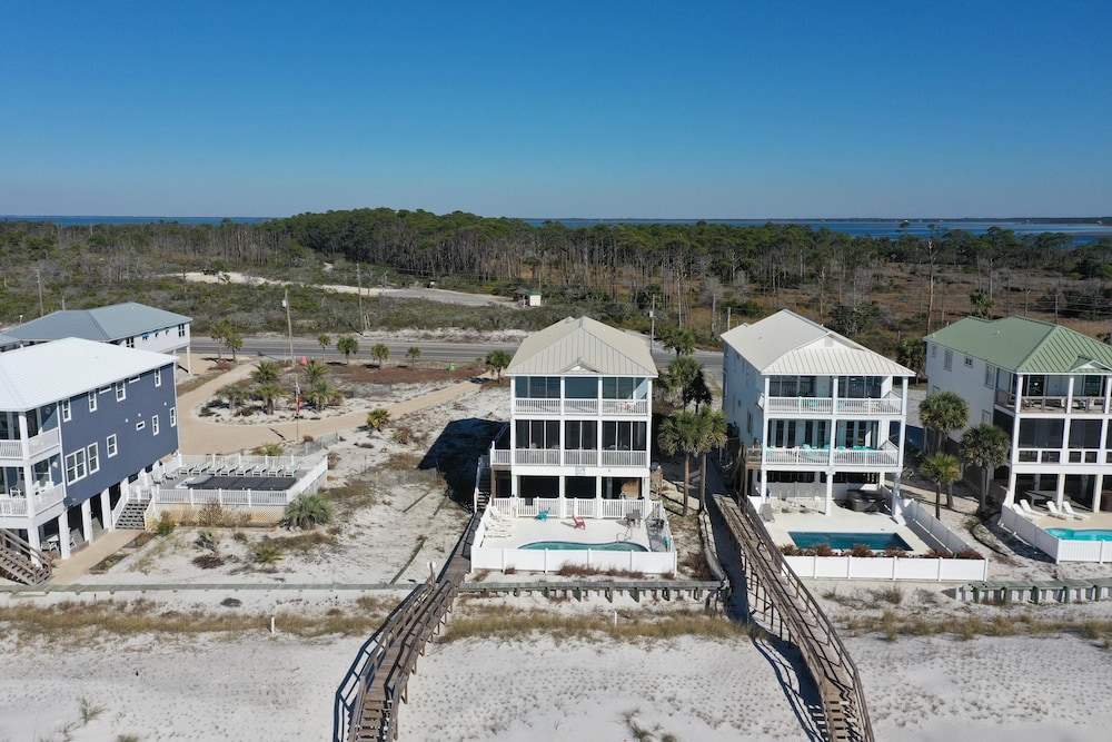 Beach Blessing by Pristine Property Vacation Rentals — 4-Star Luxury Hotel in Port Saint Joe, United States