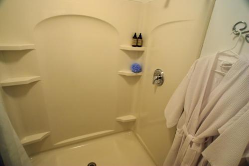 Weathertop Mountain Inn - photo 25