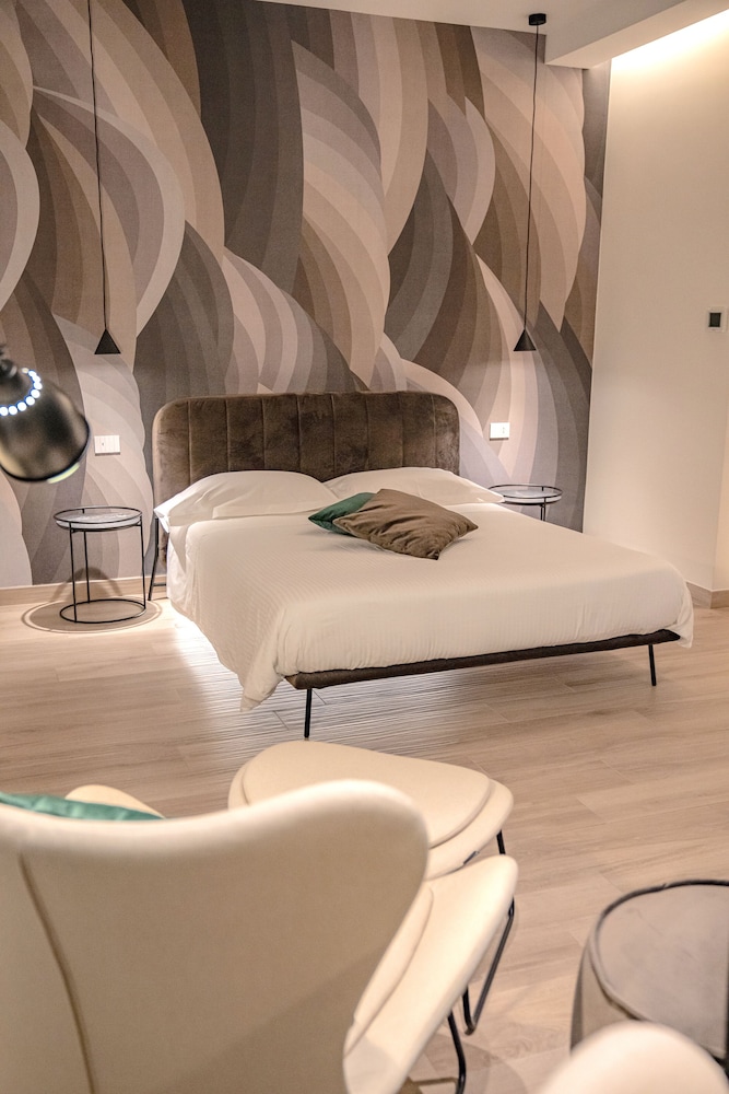 La Banchina Luxury Suites — Trani