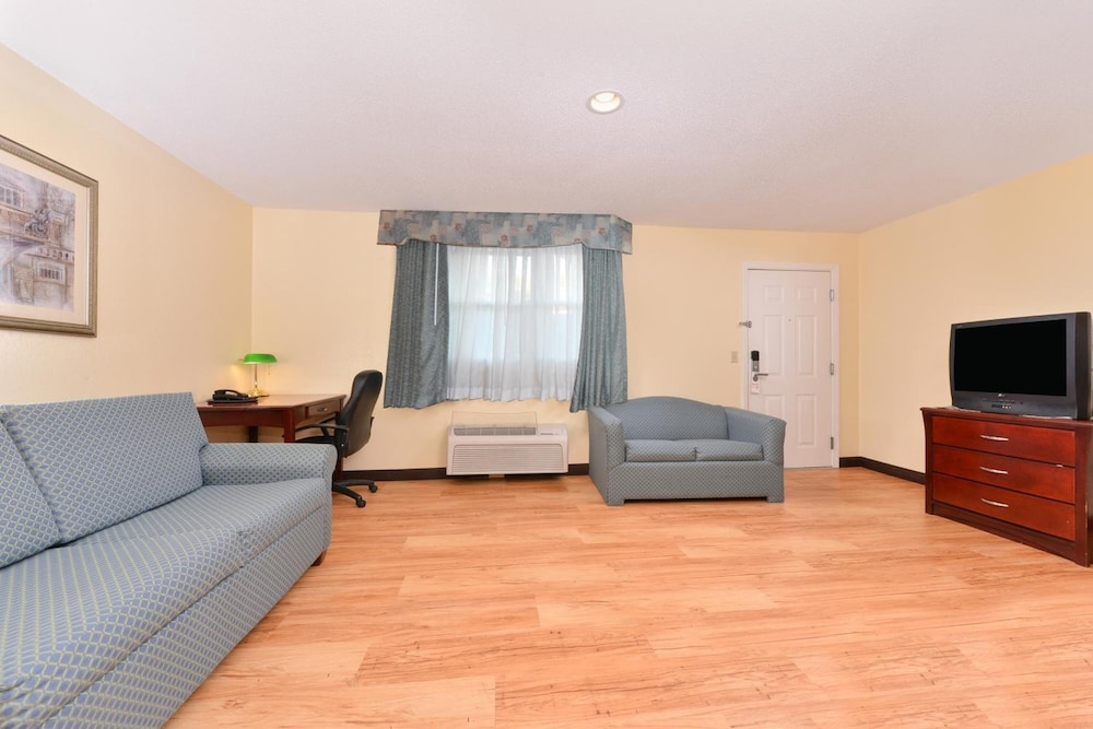 Tower Inn And Suites Of Guilford Madison - photo 12
