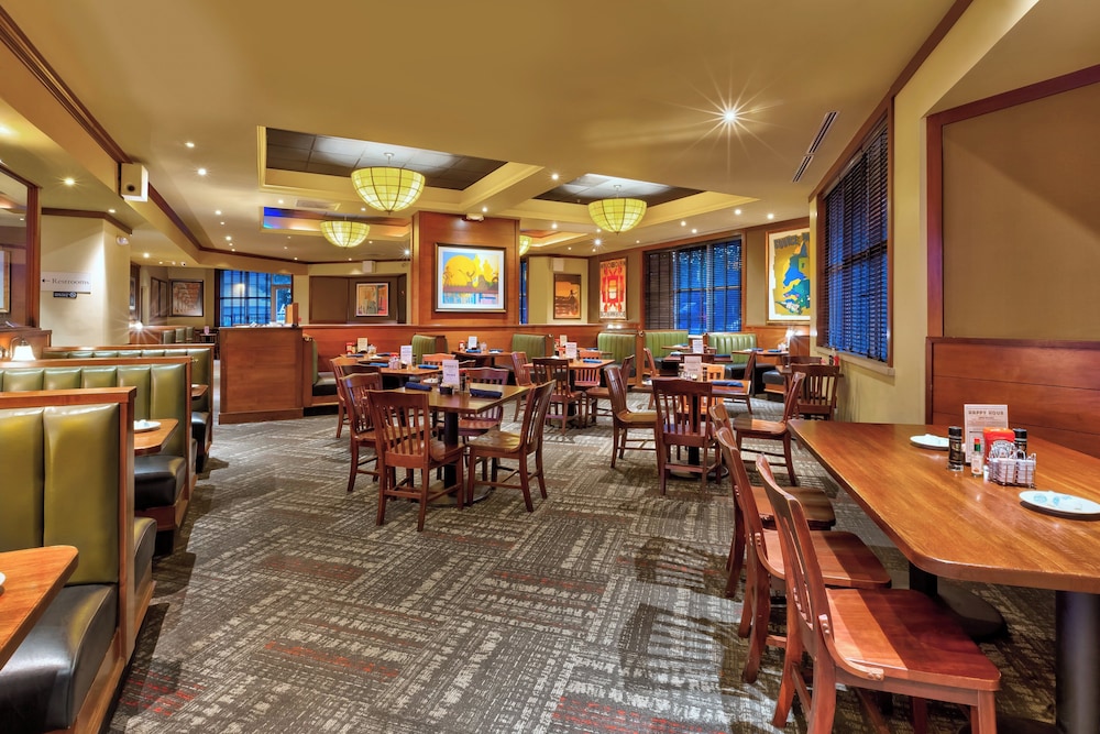 Crowne Plaza Dulles Airport by IHG - photo 85