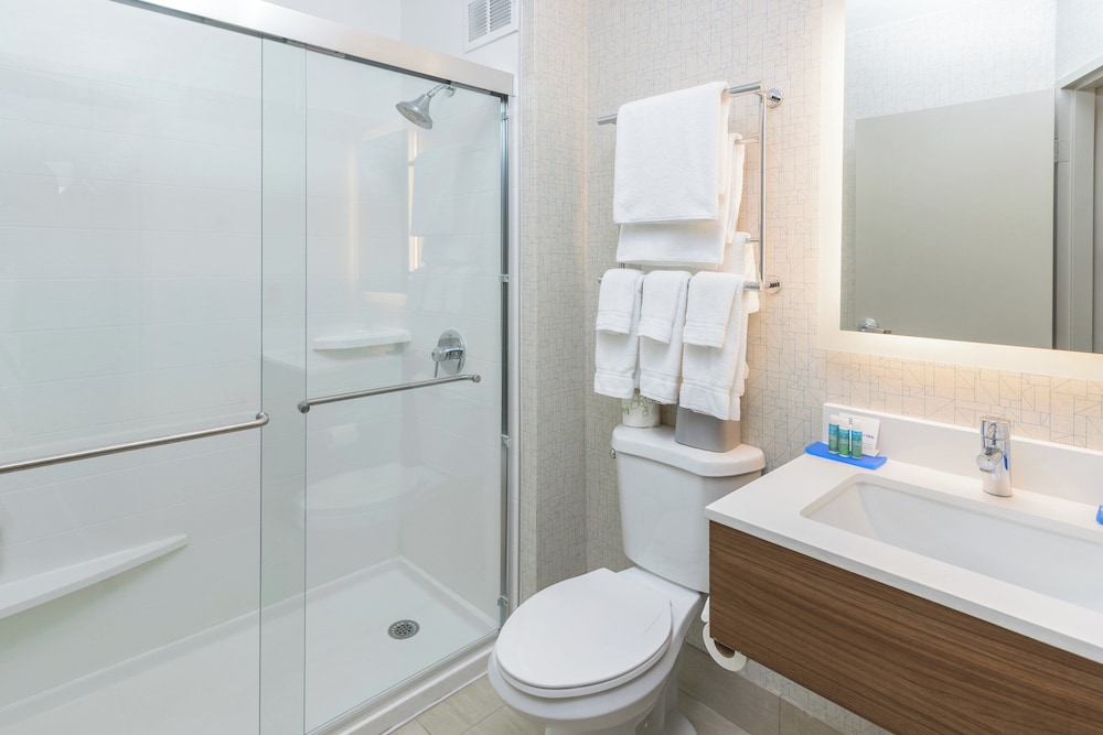 Holiday Inn Express Southington by IHG - photo 16