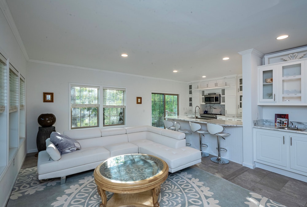 Swan Lake Resort Rentals - photo 105