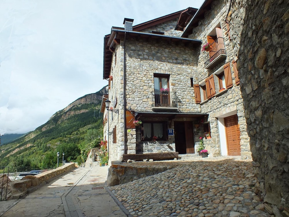 Hotel Areulo — Benasque — photo 3