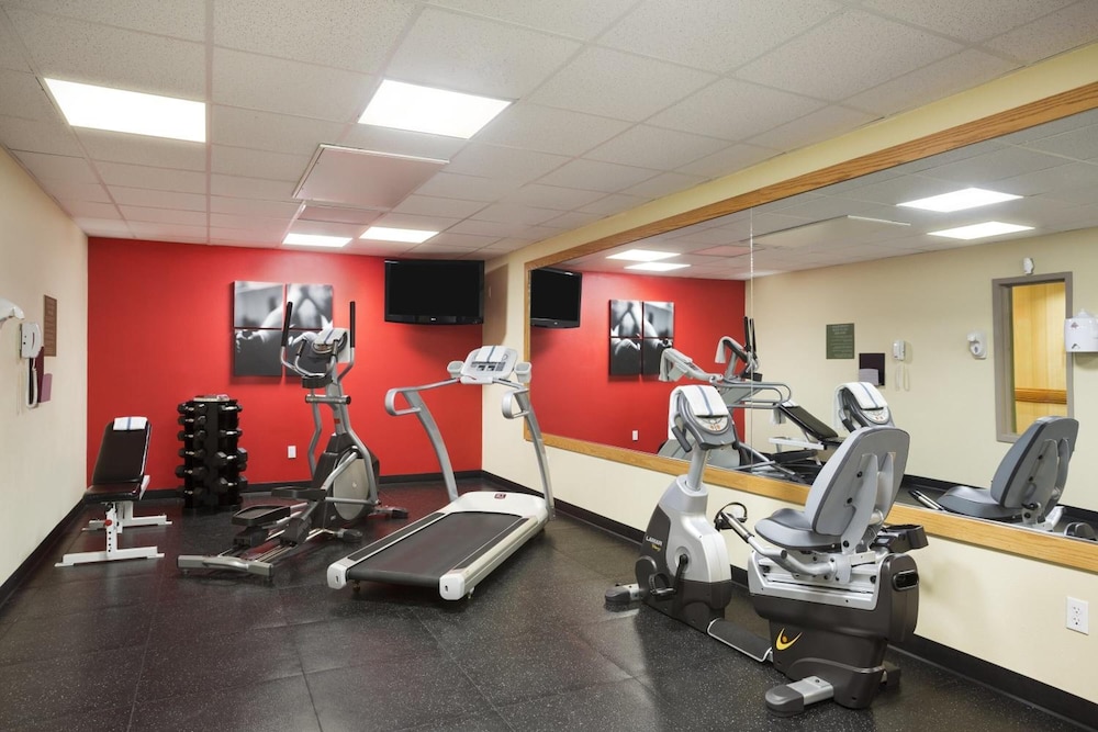 Holiday Inn & Suites Barstow by IHG - photo 31