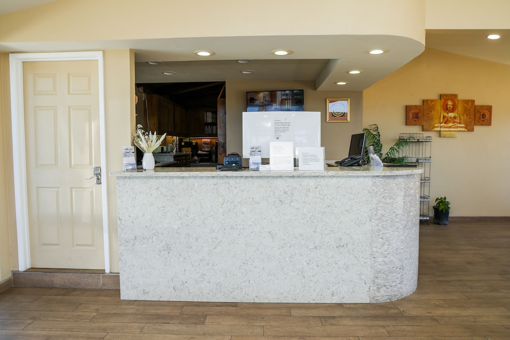 Silver Surf Motel - photo 104