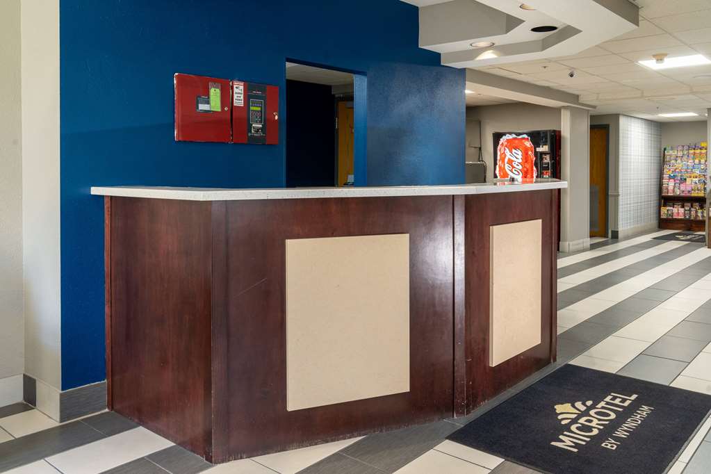 Microtel Inn & Suites by Wyndham Pigeon Forge - photo 25