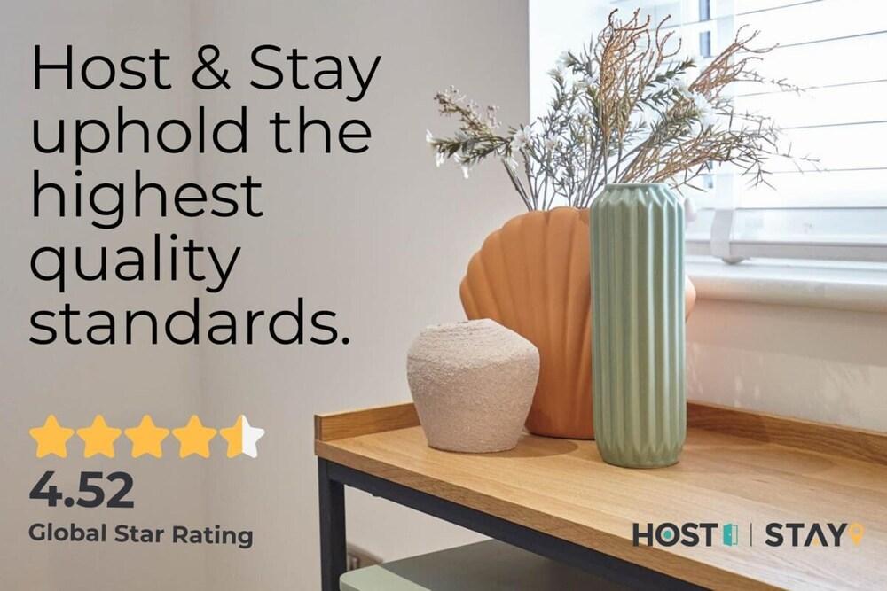 Host Stay Gas Light Cottage