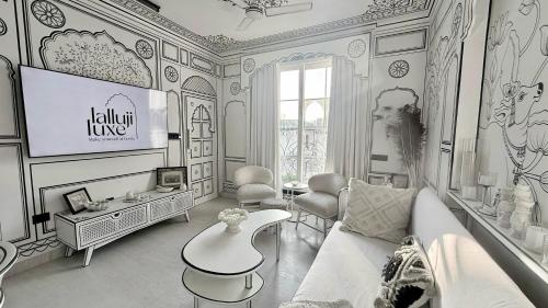 Lalluji Luxe — 4-Star Luxury Hotel in Jaipur, India