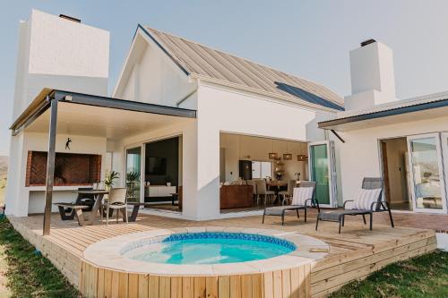 Back 9 Guest House — 4-Star Luxury Hotel in Robertson, South Africa