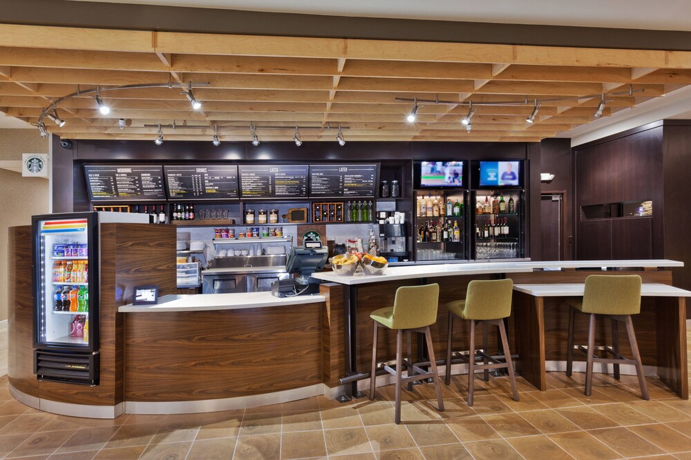 Courtyard by Marriott Petoskey at Victories Square - photo 13
