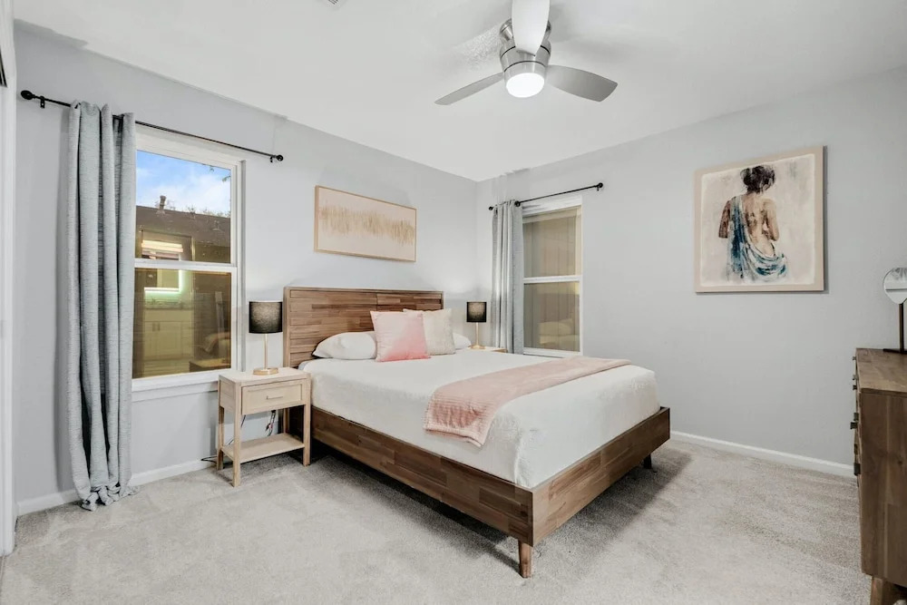 Majestic Teal Haven in Austin, United States