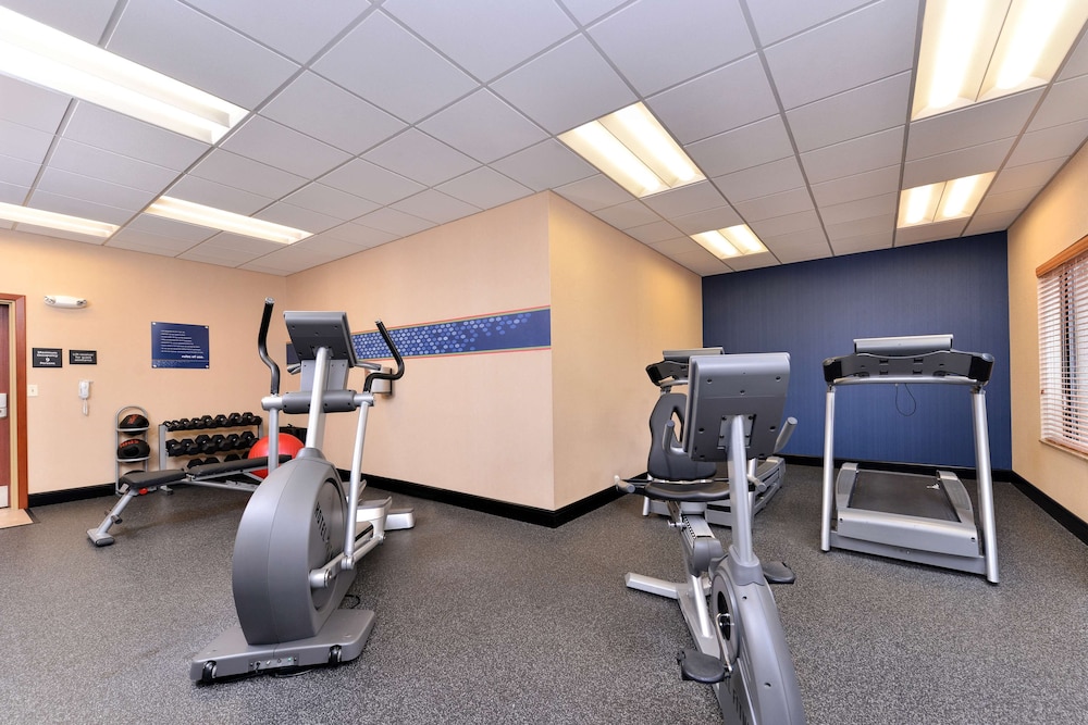 Hampton Inn Evanston - photo 29