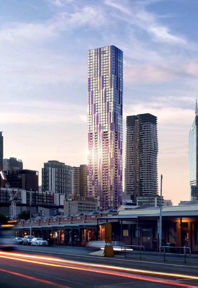 IFSuites Light House Apartment — 5-Star Luxury Hotel in Melbourne, Australia