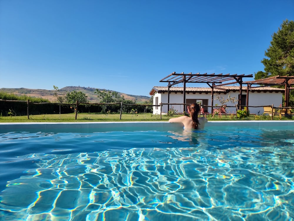 Agriturimo Essentia Dimora Rurale — 4-Star Luxury Hotel in Larino, Italy