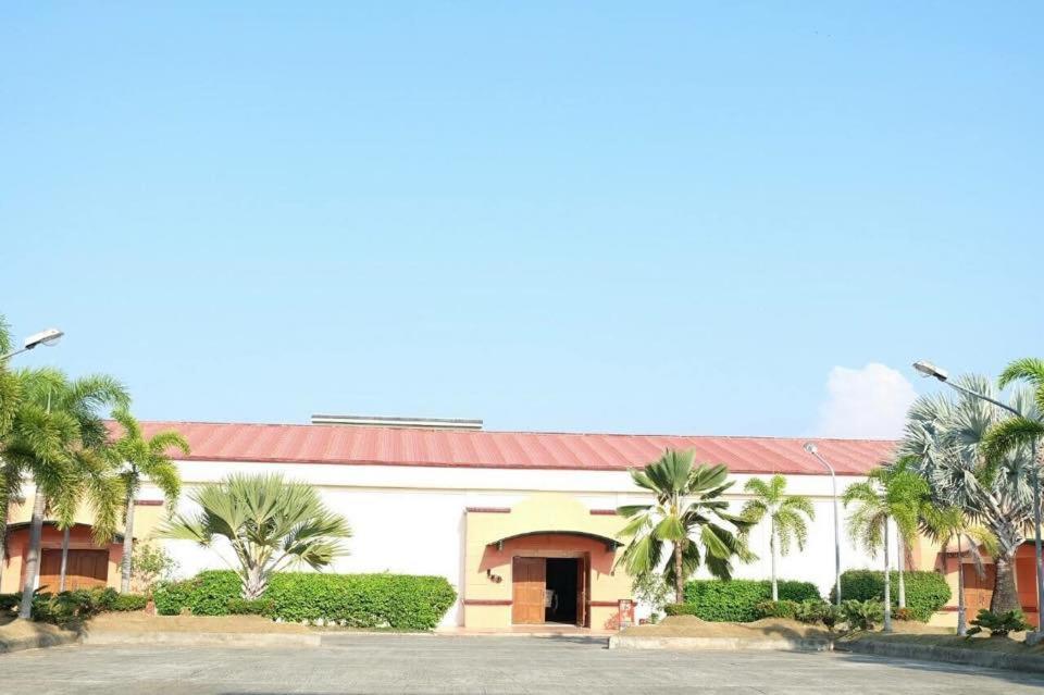 Dotties Place Hotel And Restaurant in Butuan, Philippines