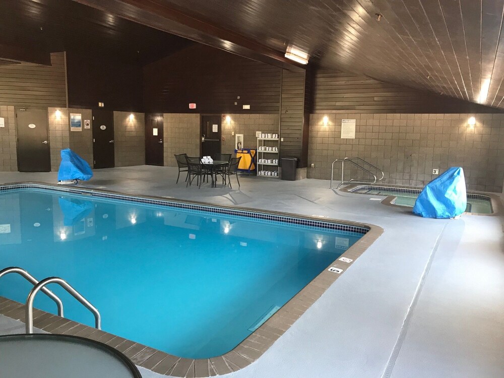 Baymont by Wyndham Bloomington MSP Airport - photo 13
