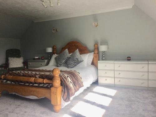 Thornleigh House — 4-Star Luxury Hotel in Peterborough, United Kingdom