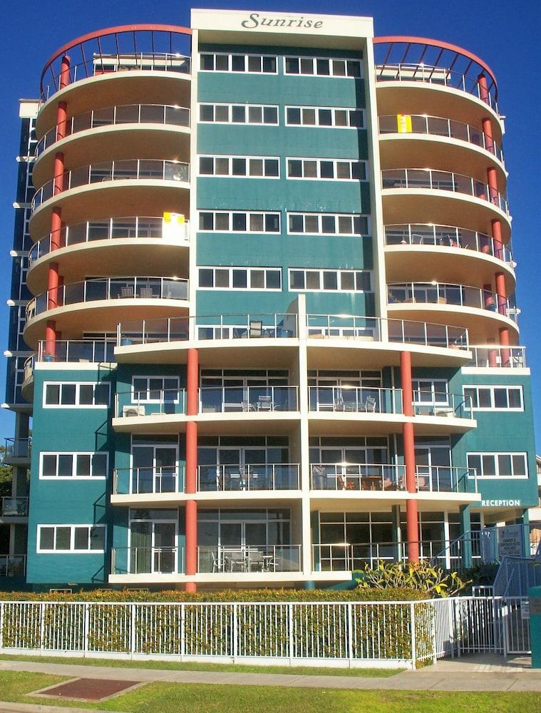 Sunrise Luxury Apartments Forster Tuncurry — 5-Star Luxury Hotel in Tuncurry, Australia