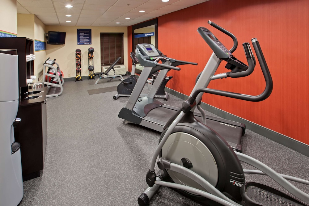 Hampton Inn Dickson - photo 36
