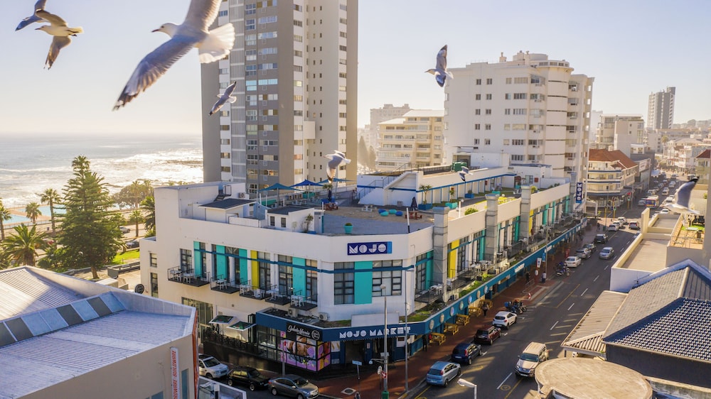 Mojo Hotel - carbon neutral hotel in Cape Town