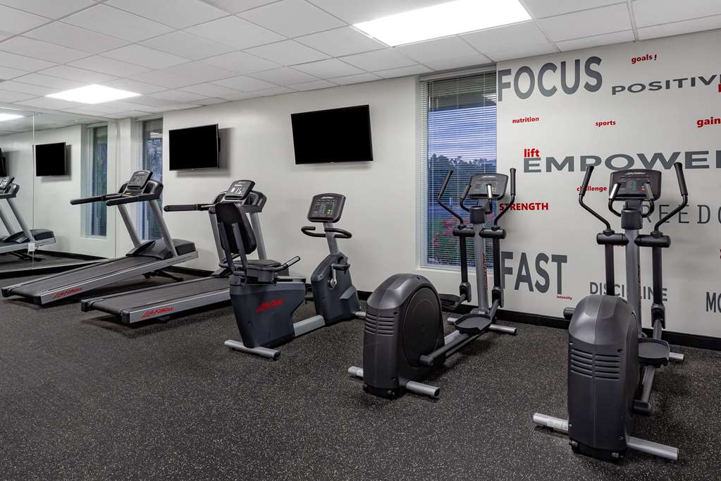 Ramada by Wyndham Hartford North Bradley Airport - photo 7