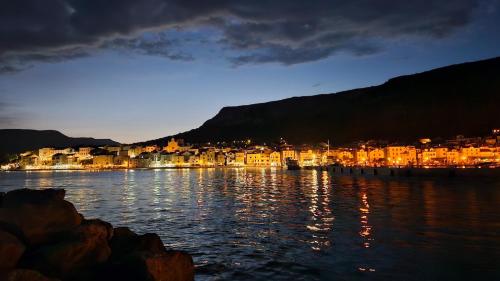 Amasing view from the White terrase — Baska — photo 3