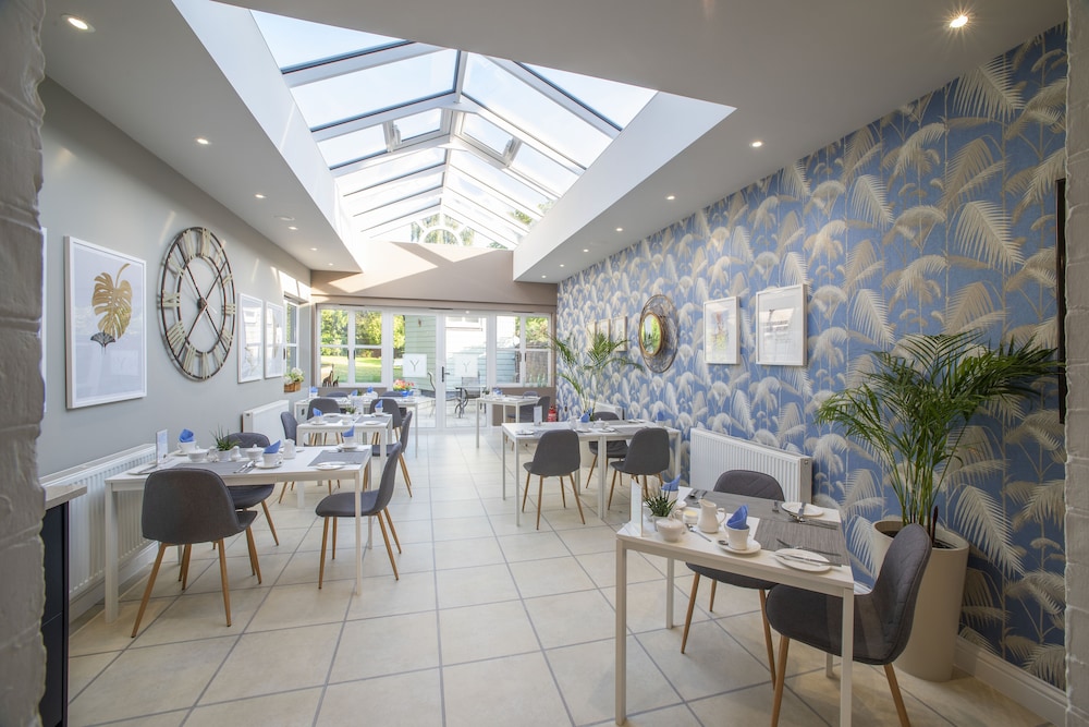 Yorke Lodge Bed & Breakfast — 5-Star Luxury Hotel in Canterbury, United Kingdom