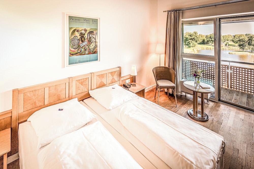 Golfhotel & Restaurant Lindenhof — Bad Vilbel — photo 5