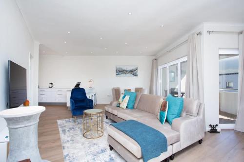 Comfort & Style apartment 200m to beach with parking