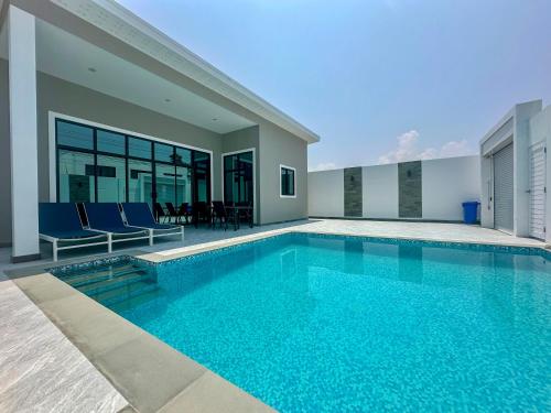 Pattaya Pool Villa 431 Nearby Walking Street — 4-Star Luxury Hotel in Pattaya, Thailand
