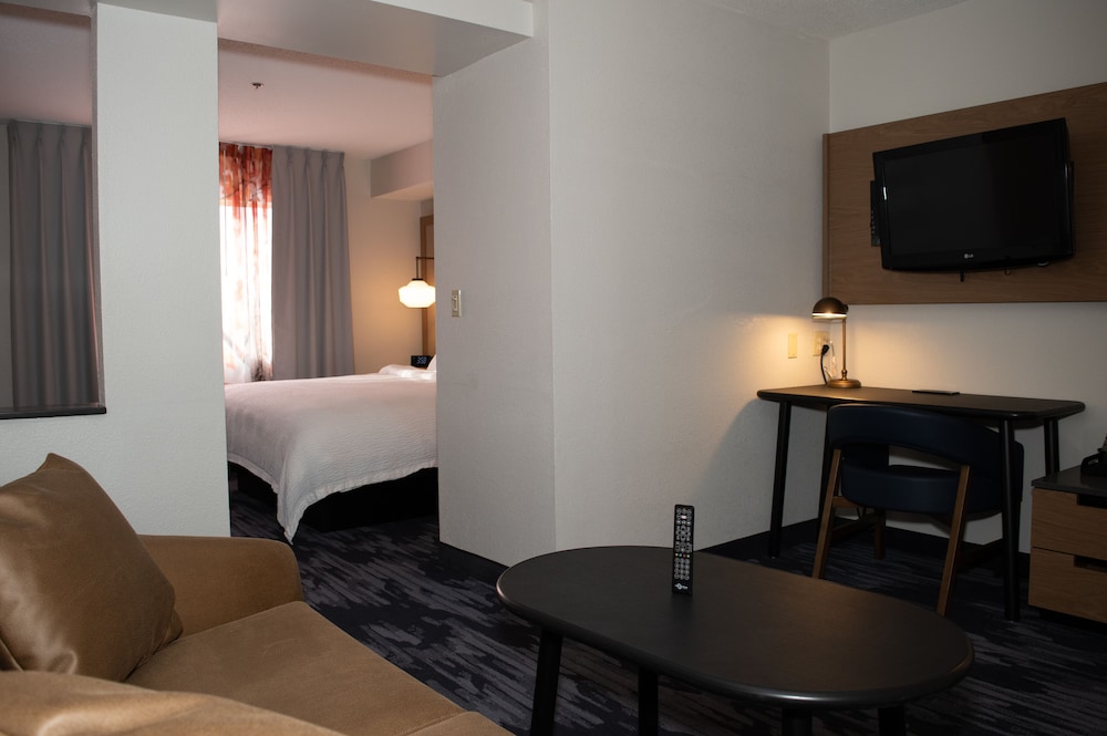 Fairfield by Marriott Mt Pleasant - photo 11