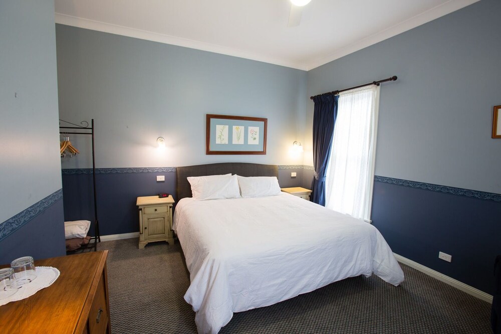The Bundanoon Guest House — 4-Star Luxury Hotel in Bundanoon, Australia